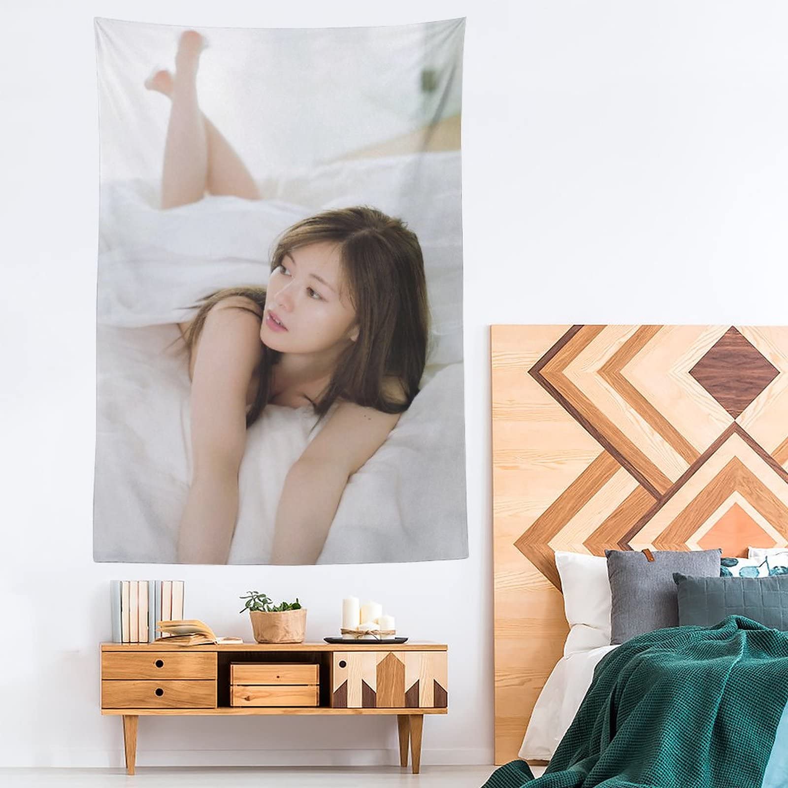 Amazon.co.jp: 白石麻衣(乃木坂46) グラビア画像写真のタペストリー